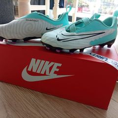 Nike Boys' Girls' football shoes