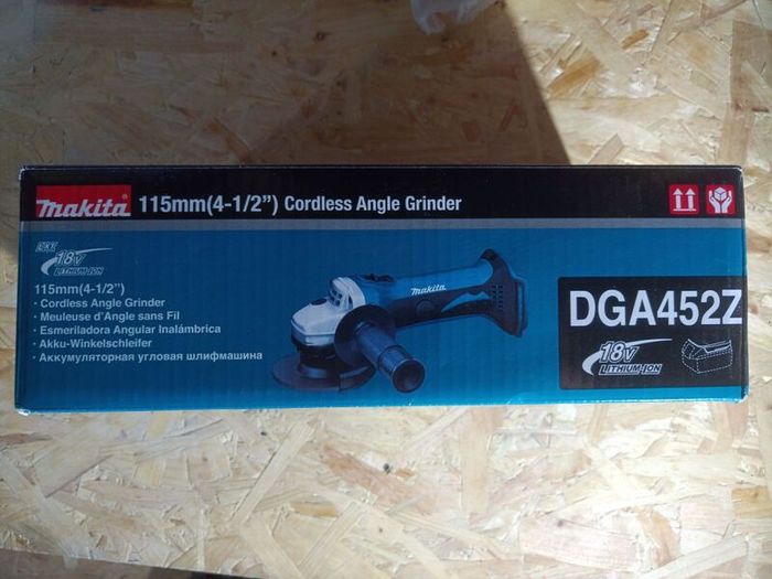 Makita Dga452z