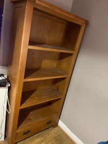 shelving unit