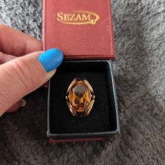 14Ct Gold Ring with corundum stone