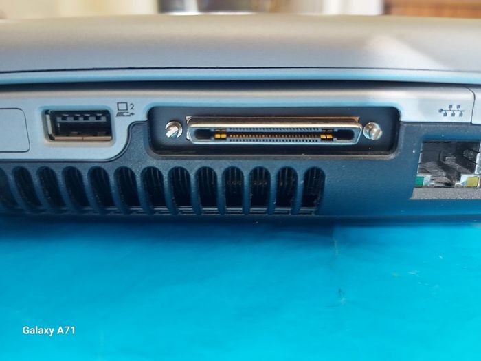 HP Pavilion zv6000, Windows XP, in excellent cosmetic condition, A Genuine real Blast from the past