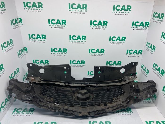 2015 Mazda Cx-5 Front Centre Grill Kd4550712