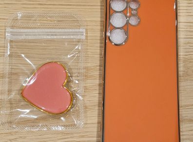 Samsung S23 Ultra Cover with Heart Holder - New