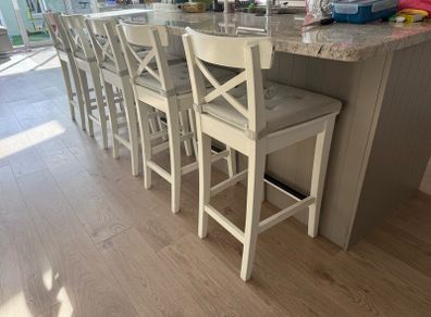Barstool