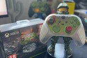Xbox Wireless Controller - DOOM: The Dark Ages Limited Edition