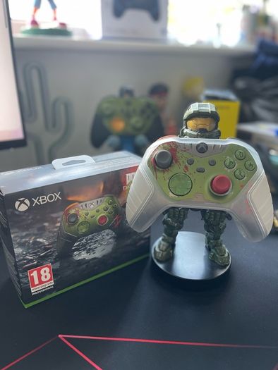 Xbox Wireless Controller - DOOM: The Dark Ages Limited Edition