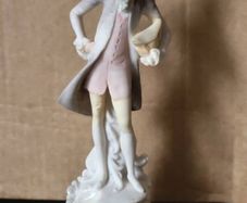 Capodimonte figurine