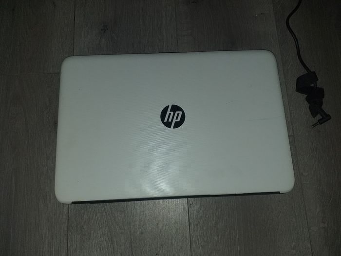 HP Laptop - White