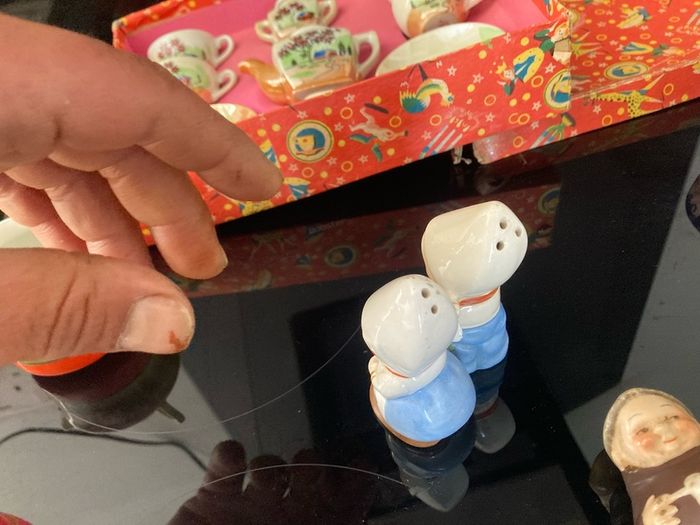 Royal doulton Goabel humble Wade Denton toy tea set figurine lot