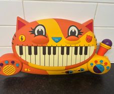 B. Toys Meowsic Interactive Cat Piano Keyboard