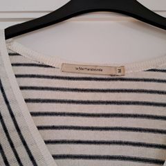 Light knitwear