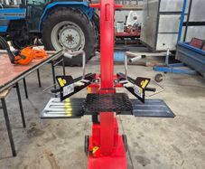 8 Ton Hecht Logsplitter