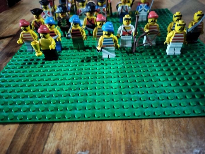 Lego Minifigures Islanders 1990