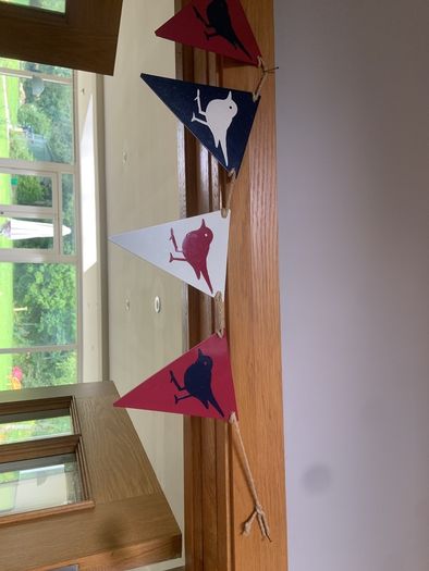 Metal bird bunting