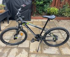 Girls bike size 24"
