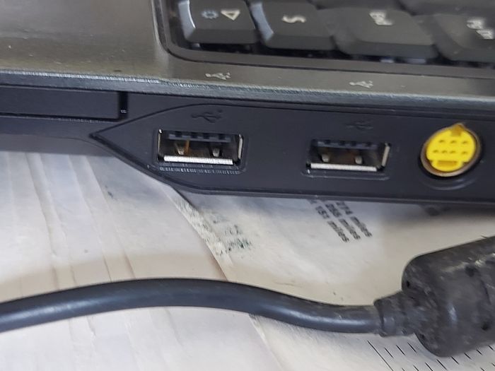 ACER EXTENZA 4220, Vintage, Intel Celeron CPU 530, 1.73GHZ, 32bit, 512mb Ram, 65GB HDD, Windows 7,  Firefox, Opera, Chrome and VLC