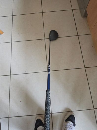 Taylormade Qi35 driver (right handed)