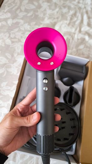 Hair dryer Magnetic heads