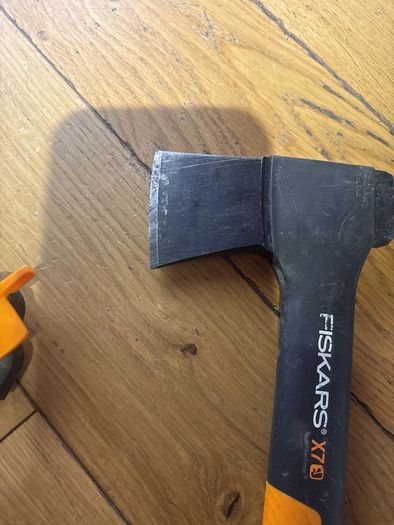 axe