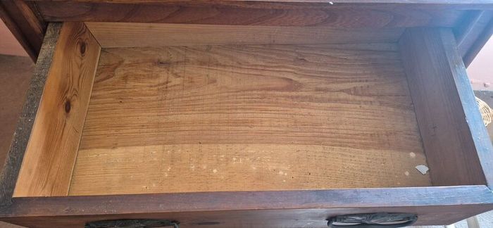 Antique vanity table