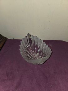 Mikasa Walther Crystal frosted Leaf bowl