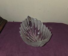 Mikasa Walther Crystal frosted Leaf bowl