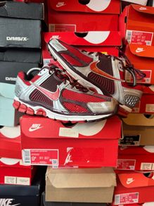 Nike Zoom Vomero 5 Mystic Red FN7778-600