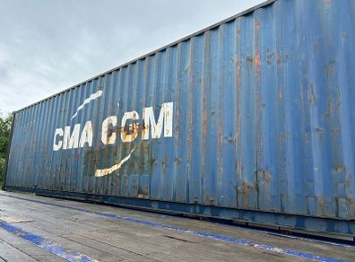 Container