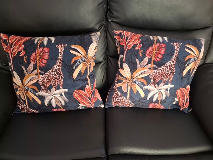 Set of 4 high quality duck feather cushions