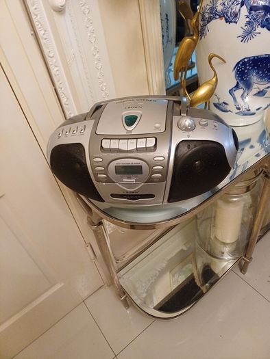 Crown radio cassette player