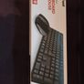 Trust Bundle 720p Webcam, Headset, Keyboard and Mouse Image 5