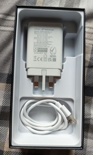 Vivo V50 12gb/512gb
