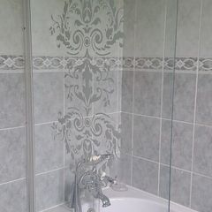 Bath shower screen 78cm W x 234cm H