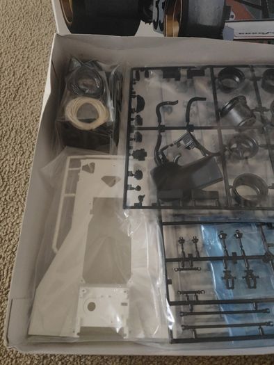 Tamiya 1/12 Yardley McLaren M23 1974 Formula 1. D.Hobbs. 12049