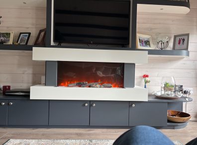 Electric fire with surround