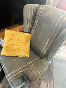 Gorgeous winged chair