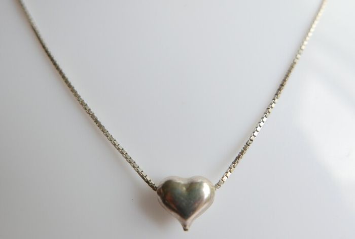 Vintage 925 Sterling Silver heart pendant necklace, length 16" - 2.0g