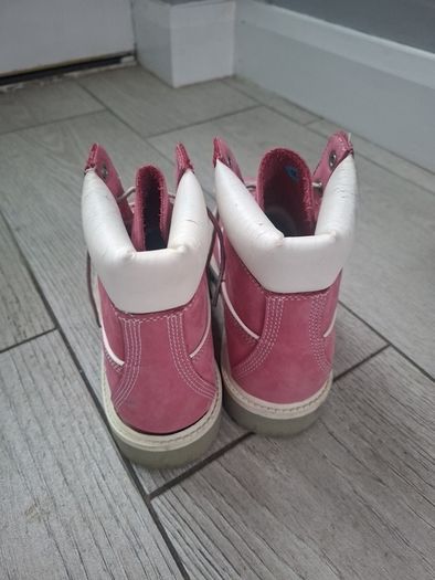 Free shoes