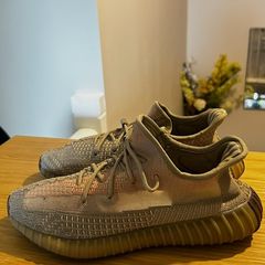 yeezy 350 v2 trainers