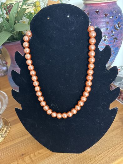 Pearl Necklace - Peach