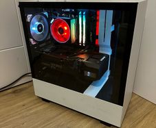 Mid Range Gaming PC