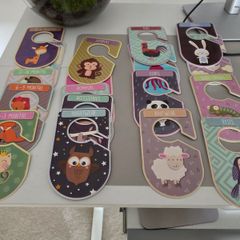20 Hanger label Cards : Age and Category