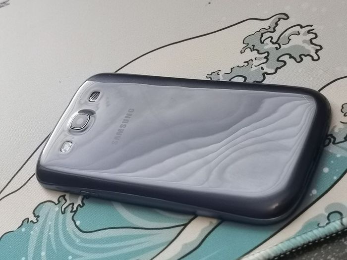 2 x Galaxy S3 GT-I9300 Simfree Unlocked