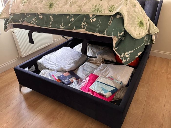 King sized Enzo Full Ottoman bed- Almost brand new