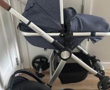 Panaroma XT pram (whole set) along with car sear