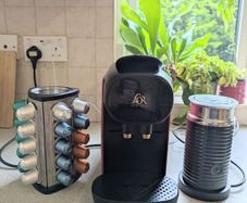 Lor pod coffe machine + milk frother + holder