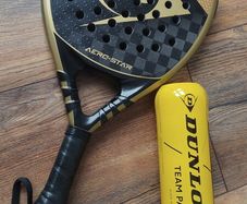Dunlop Aerostar Padel racket