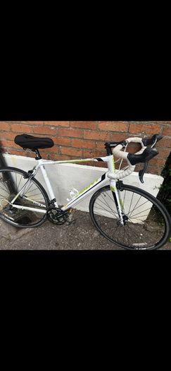 Giant Defy Men's Road Bike