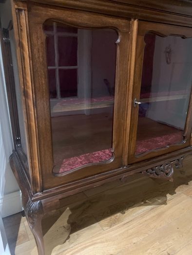 Display Cabinet
