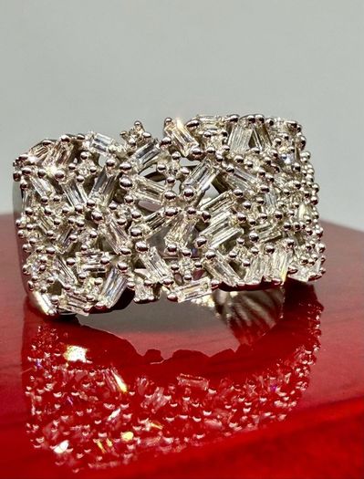 Diamond Lab-Grown Diamond Firecracker Statement Ring